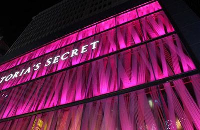 Victoria's secret lights up Hong Kong